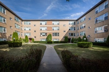 Apartments In West Rogers Park