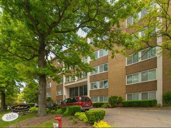 3311 Warrensville Center Rd 1-3 Beds Other for Rent - Photo Gallery 2