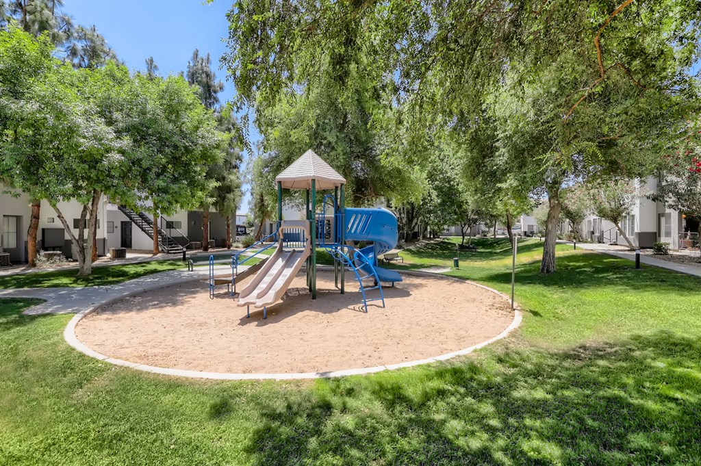the playground at the preserve at ballantyne commons