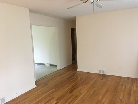 5543 Meadow Lane 3 Beds Apartment for Rent