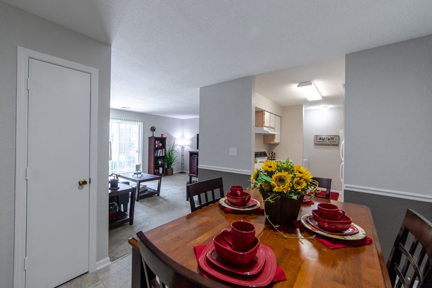 Applecreek Apartments, 1326 McIntosh Lane, Anderson, IN RentCafe