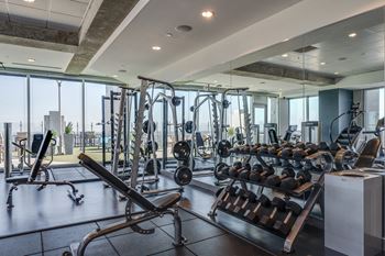skyhouse fitness center free weights