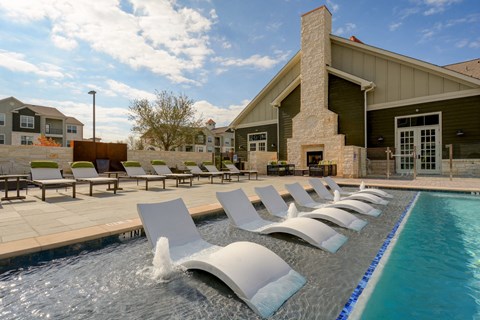 Bell Southpark_ Pool