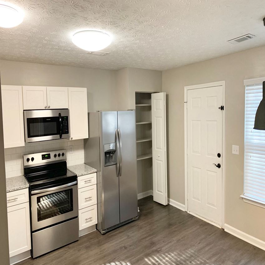 Whispering Trace Townhomes 3 Beds Apartment for Rent - Photo Gallery