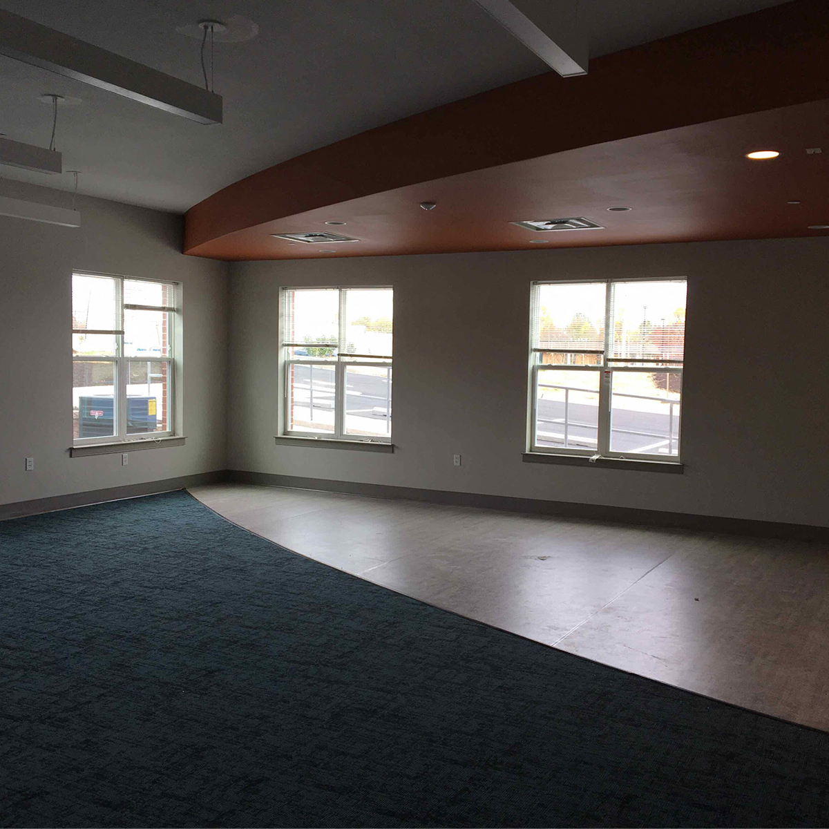 Community room with large entertaining space
