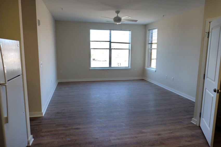 2636 W North Avenue 1-3 Beds Apartment, Affordable for Rent - Photo Gallery