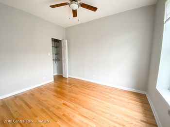 2148-50 N. Central Park Ave. 2 Beds Apartment for Rent - Photo Gallery 6