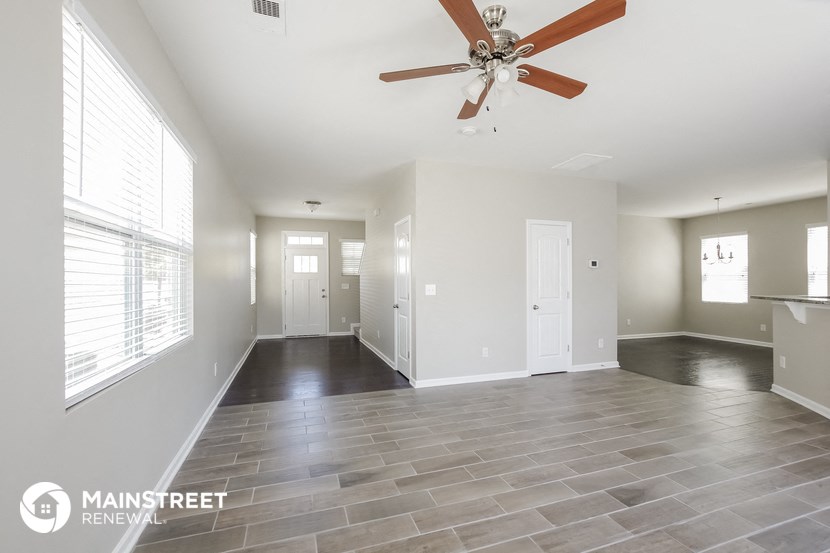 the living room and dining room are spacious and clean