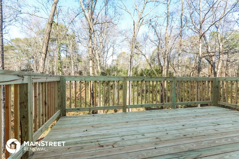 the deck on the back of the house