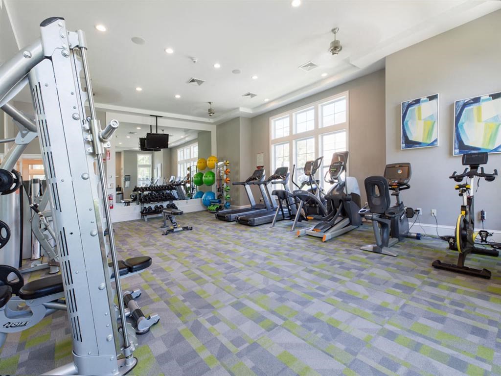 the gym at the estates at johnsons crossing