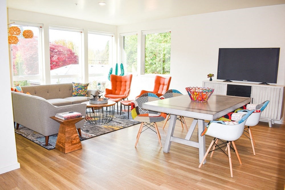Sunnyside Living/Dining Space