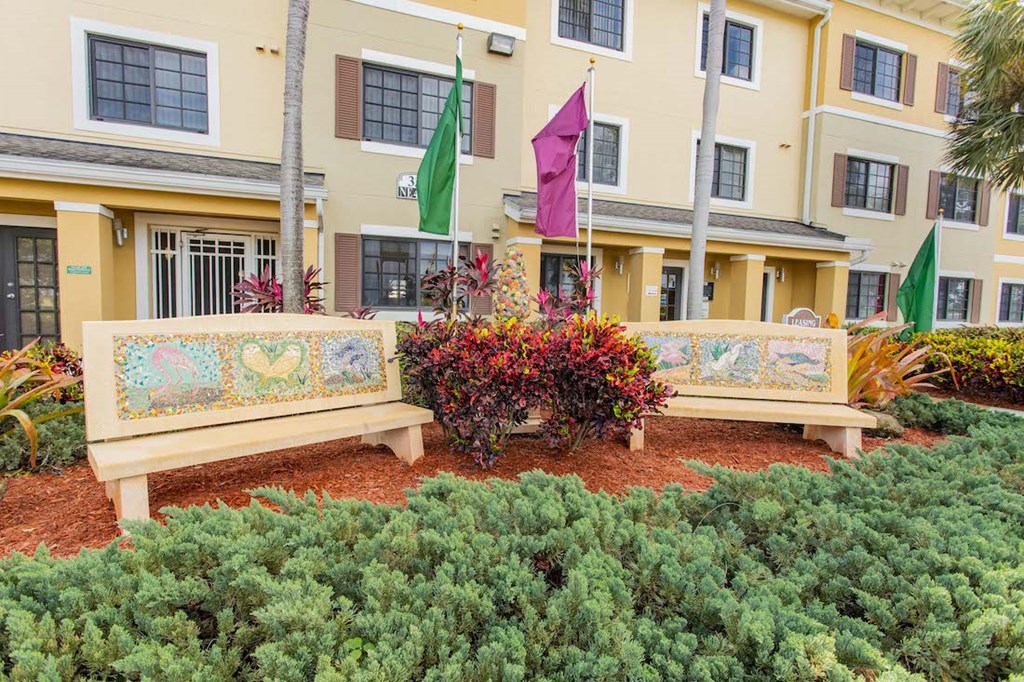 restful seating area outside Highland Gardens II