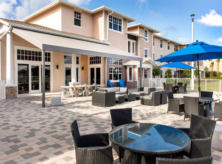 View photos of Oakland Preserve Apartments in Oakland Park, FL