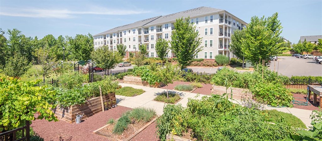 Post Parkside At Wade