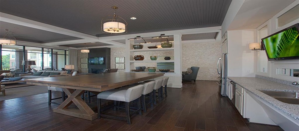 Post Parkside At Wade