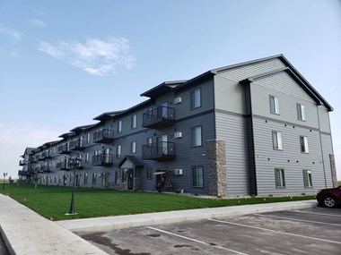 2905 14Th Street E 3 Beds Apartment for Rent