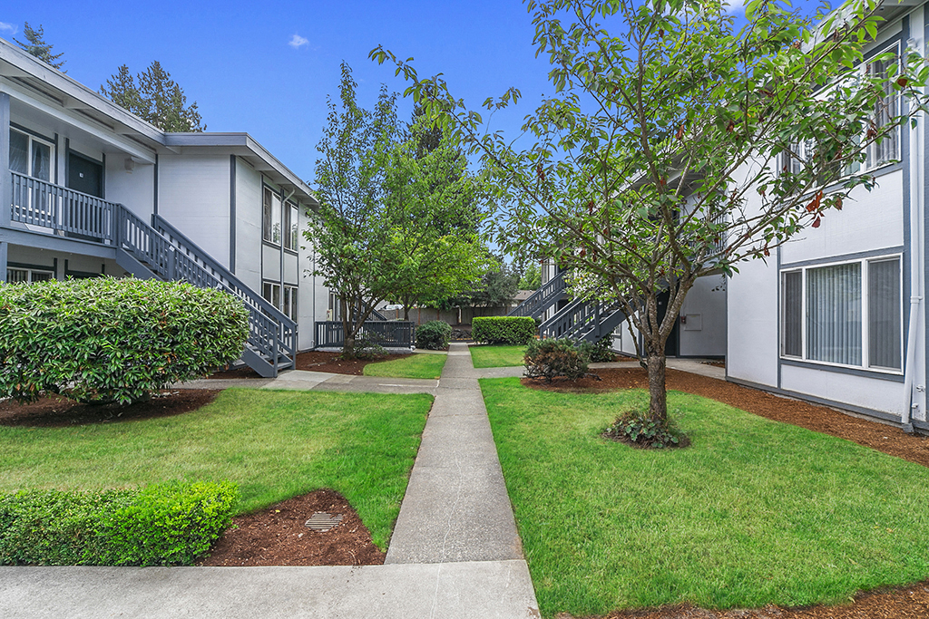 Green Space at Capri Apartments, Mountlake Terrace, Washington