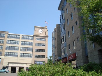 400 East State Street Studio Apartment for Rent