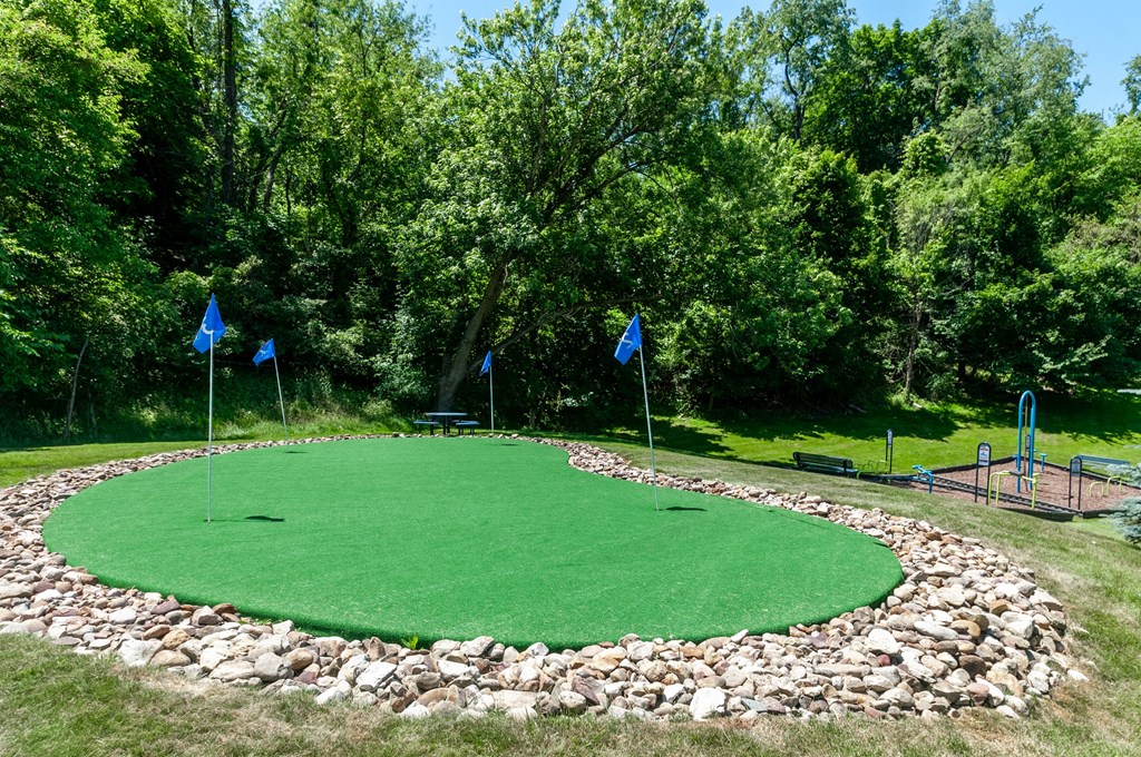 The Cascades Apartments And Townhomes