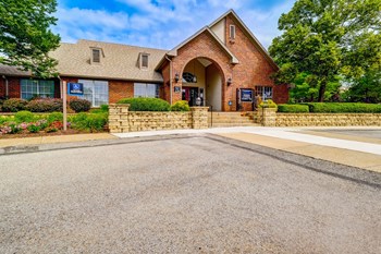 700 Duncan Ave 1-2 Beds Apartment for Rent - Photo Gallery 6