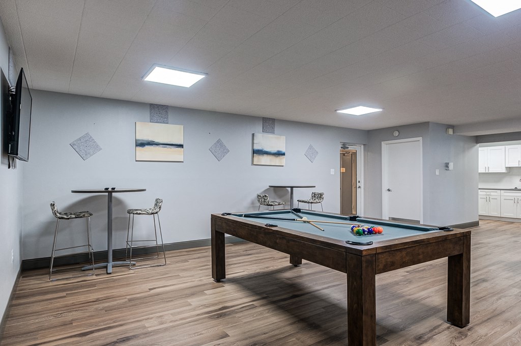 the preserve at ballantyne commons activity room with pool table