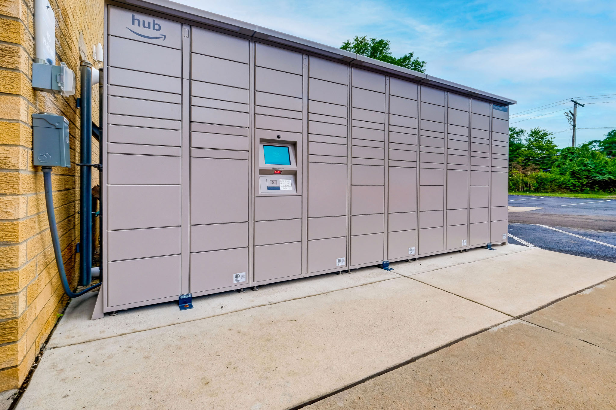 the outside of a building with a parking meter on the side of it