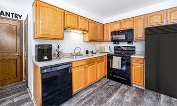 80 N Lake Dr 1-3 Beds Apartment, Townhouse for Rent - Photo Gallery 3