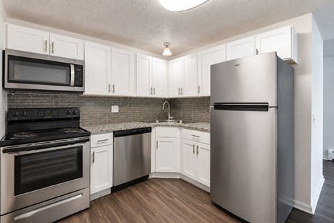 40 Webster Manor Dr 1-3 Beds Apartment for Rent