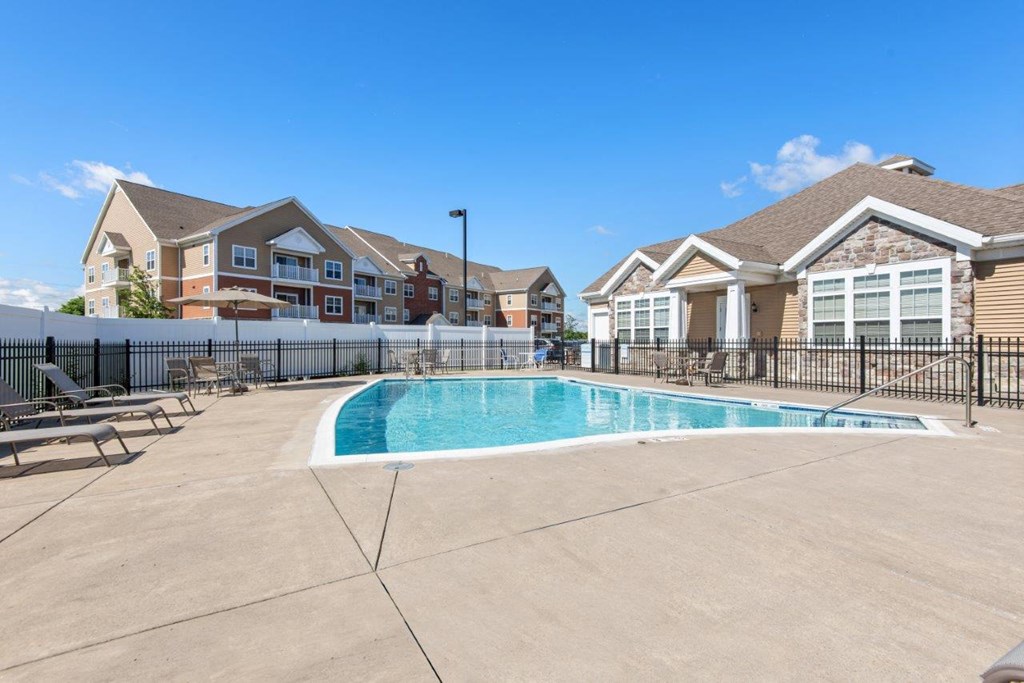 our apartments offer a swimming pool with our apartments for rent