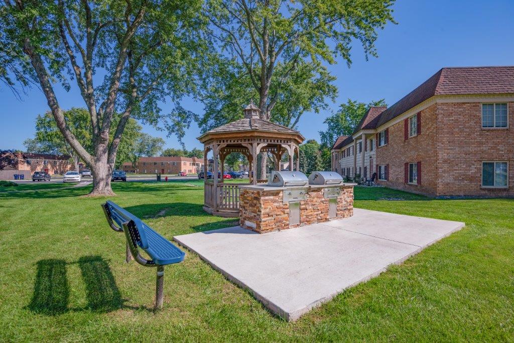 Grilling Station and Picnic Area