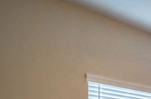 Renovated Living Room with Laminate Flooring | Houston Apartments For Rent | Cambria Cove