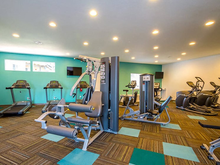 Fitness Center With Modern Equipment at SkyView Apartment Homes, Westminster, CO, 80234
