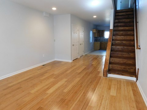 3904 N Franklin St 3 Beds Apartment for Rent