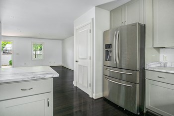 2635 Arlington Avenue South 1-2 Beds Apartment for Rent - Photo Gallery 14