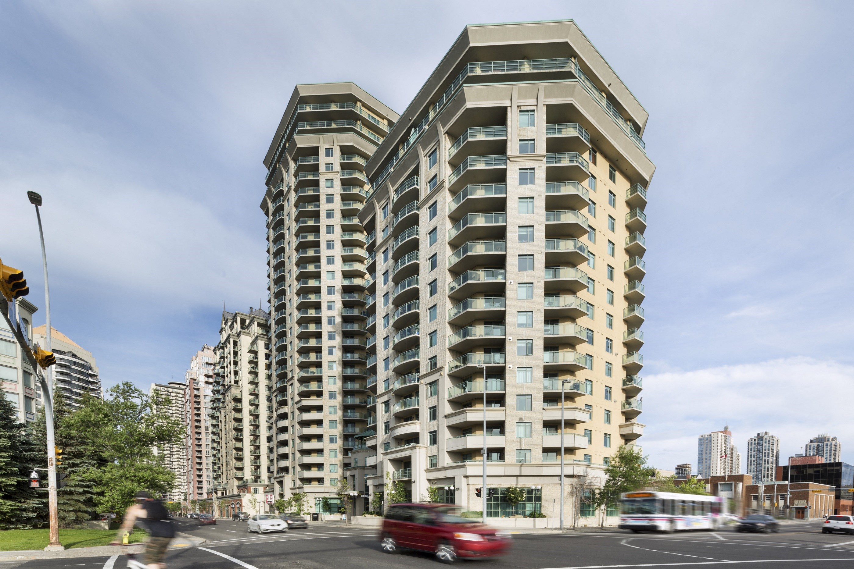 Discovery Pointe Apartments, 1121 6th Avenue