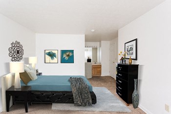 312 Countess Dr Studio-3 Beds Apartment, Townhouse for Rent - Photo Gallery 5