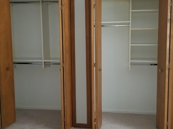 8192 Annsbury Dr 1-2 Beds Apartment for Rent - Photo Gallery 2