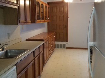 8192 Annsbury Dr 1-2 Beds Apartment for Rent - Photo Gallery 5