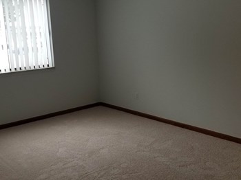 8192 Annsbury Dr 1-2 Beds Apartment for Rent - Photo Gallery 6