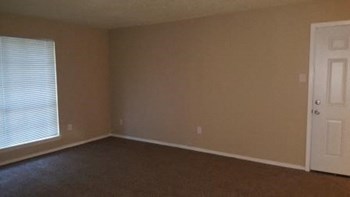 1018 South 107th East Avenue 1-2 Beds Apartment for Rent - Photo Gallery 10