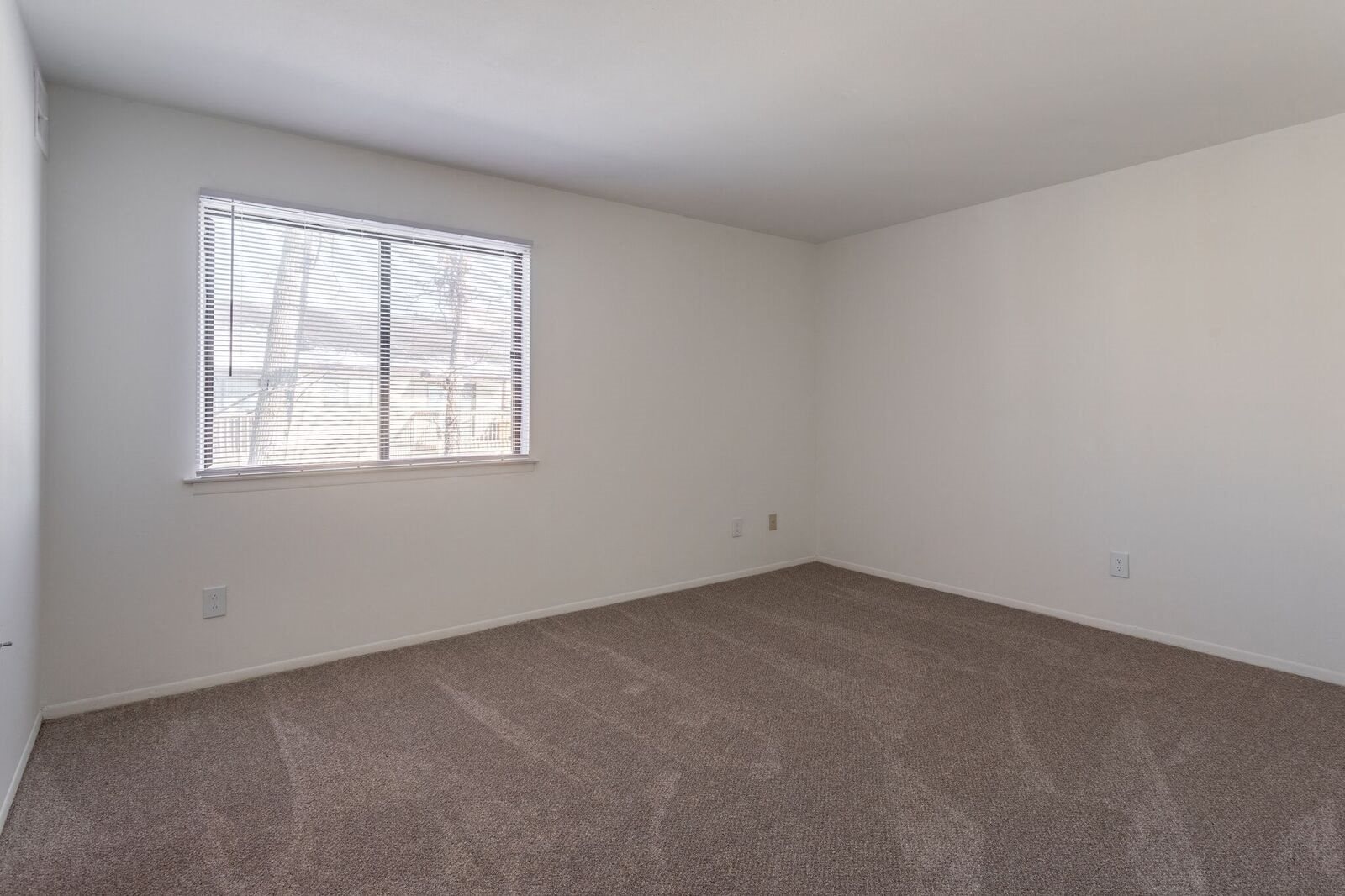 West Oaks Apartments Southfield, MI Apartments Photos