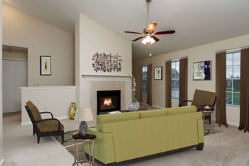 2000 Pebbleview Drive 2-3 Beds Townhouse for Rent - Photo Gallery 3