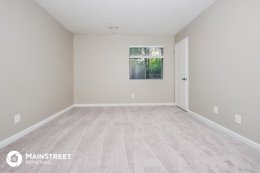 the spacious living room is clean and ready for you to use