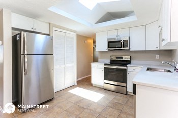 3512 Eisenhower Dr 3 Beds House for Rent - Photo Gallery 6