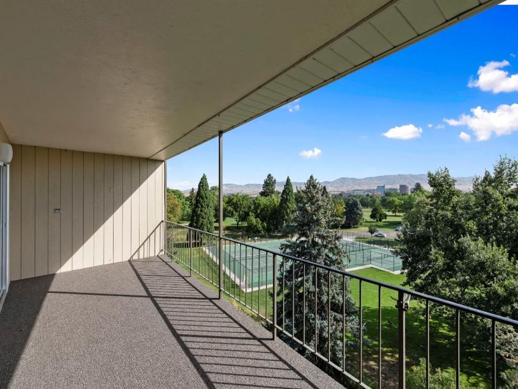 Parkview Apartments, 3110 Crescent Rim Drive, Boise, ID - RENTCafé