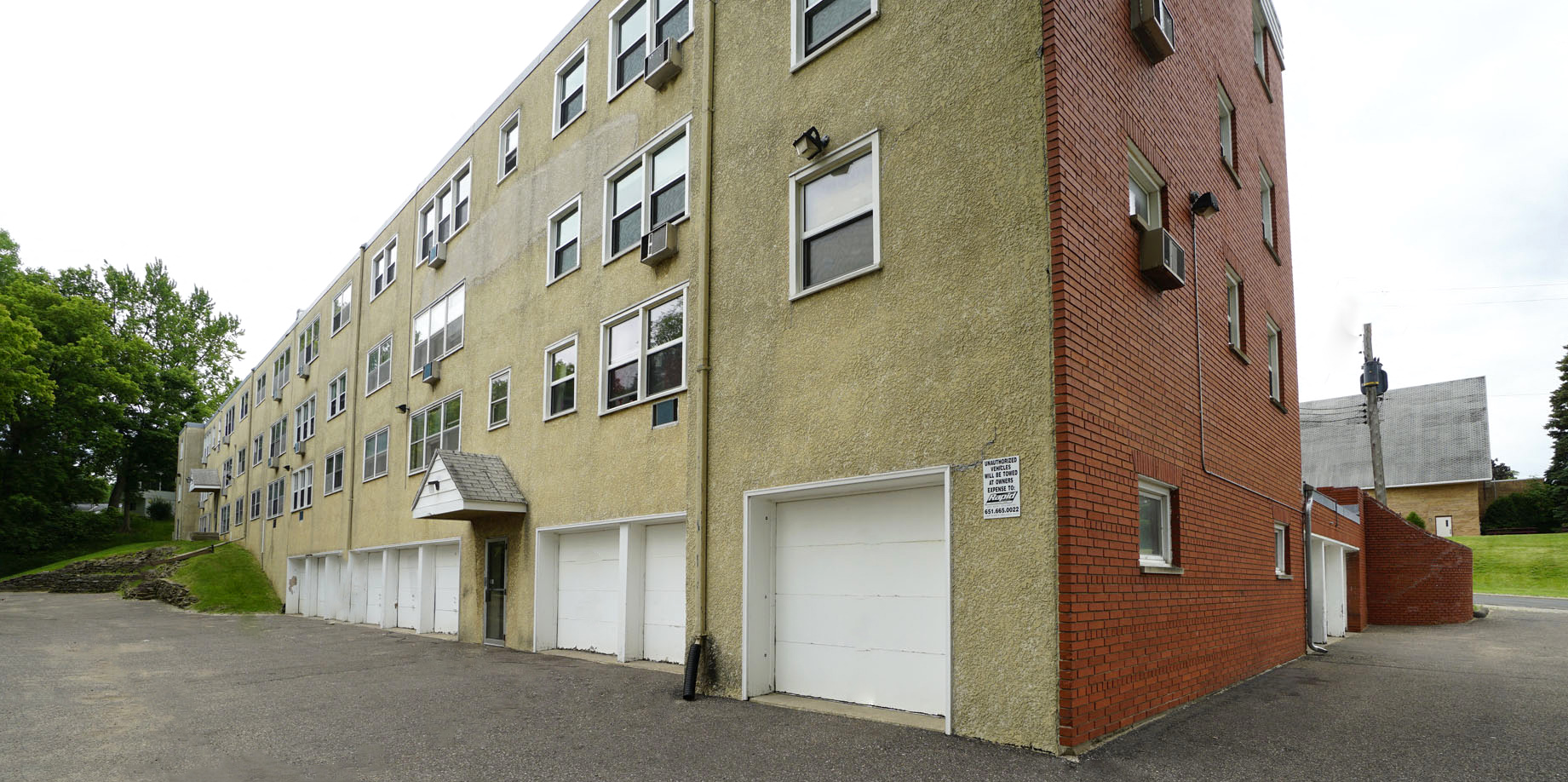 Colonial Terrace Exterior