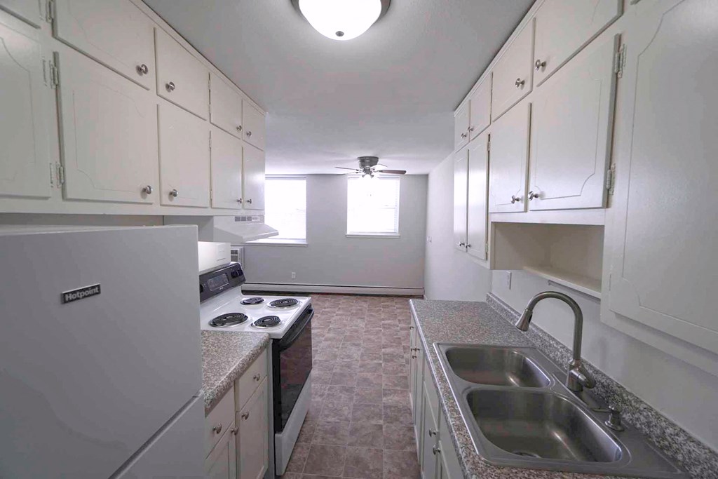 Colonial Terrace, West St. Paul, Minnesota