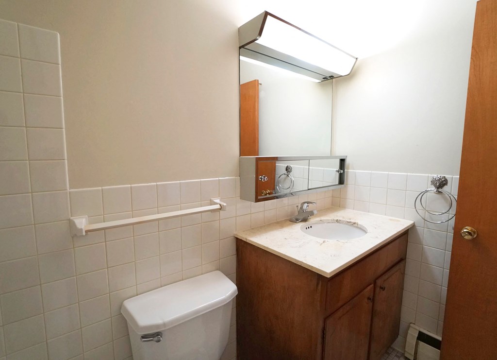 Colonial Terrace - 1 Bedroom, West St. Paul, Minnesota