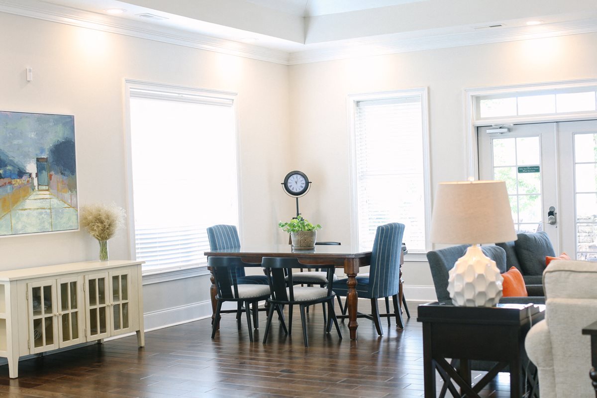 New Garden Square Apartments