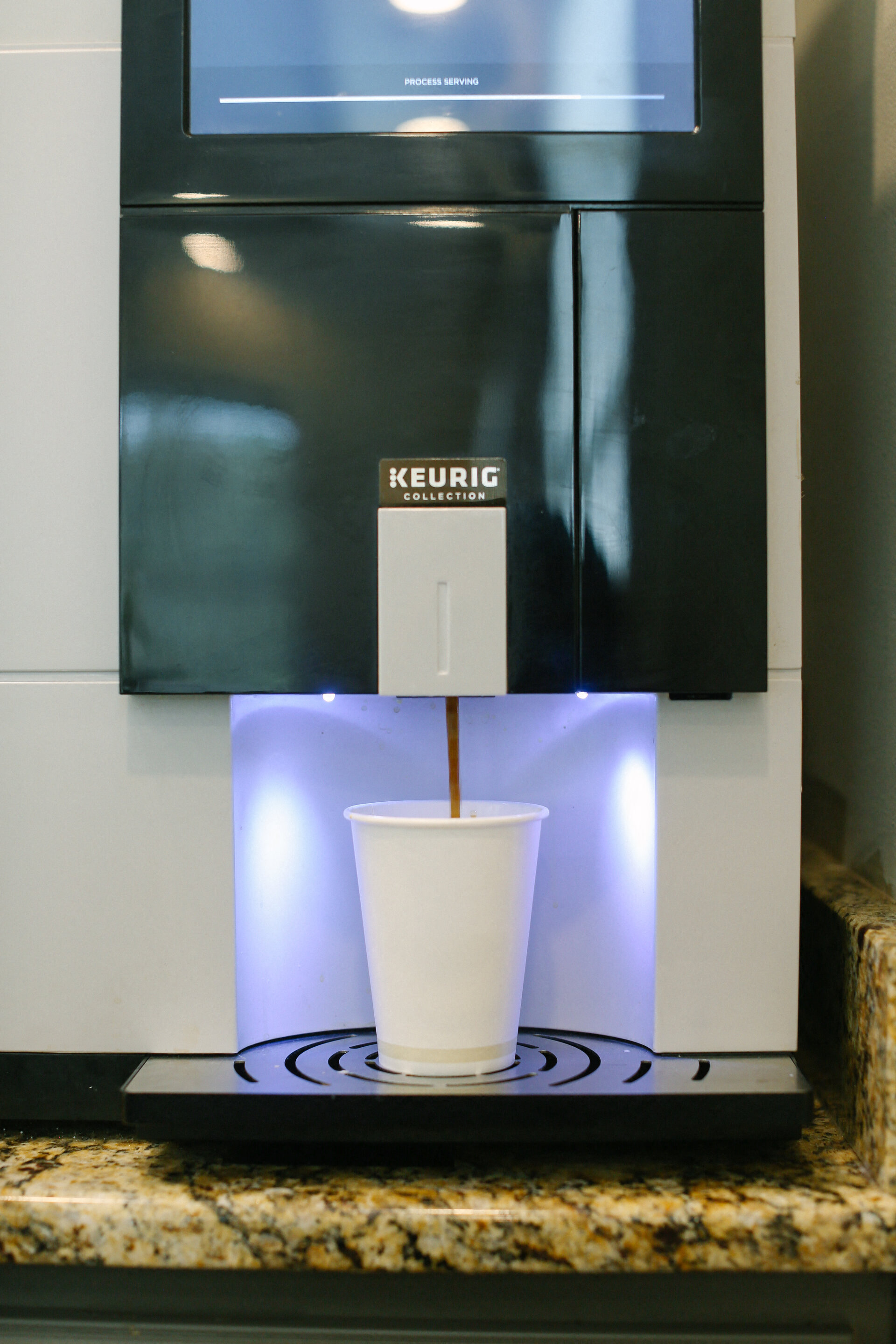 New Garden Square Apartments, 5402 Garden Lake Dr, Greensboro, NC